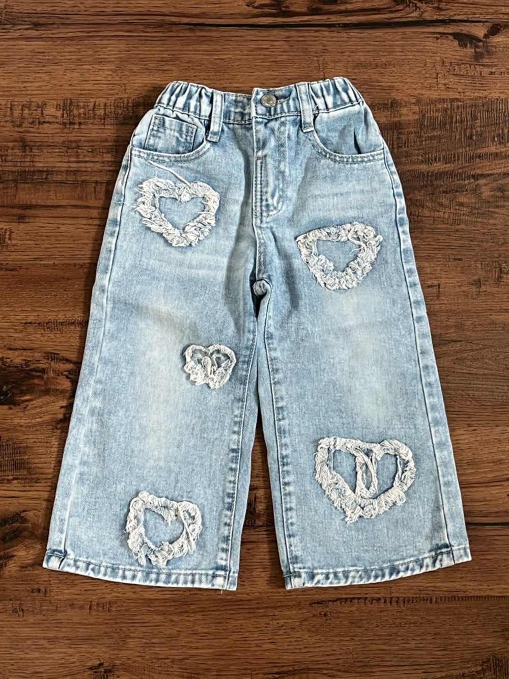 Shein Toddler  Wide Leg Distressed Jeans ‘Valentine Hearts’ (size 4Y)